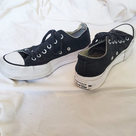 Women's Chuck Taylor Converse size 7 black low tops with 1.5" lift platform - Picture 3 of 11